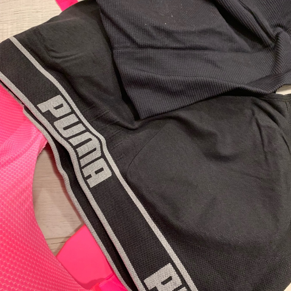 Sports bra bundle - Picture 3 of 7